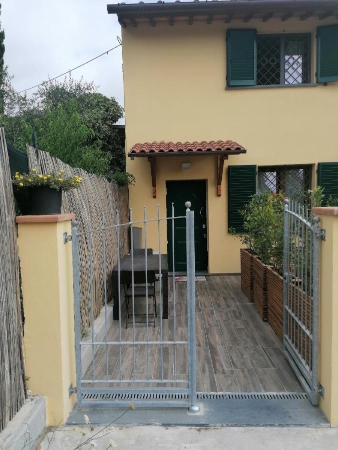 蒙特鲁朴·菲奥伦蒂诺La Casa Delle Rondini别墅 外观 照片