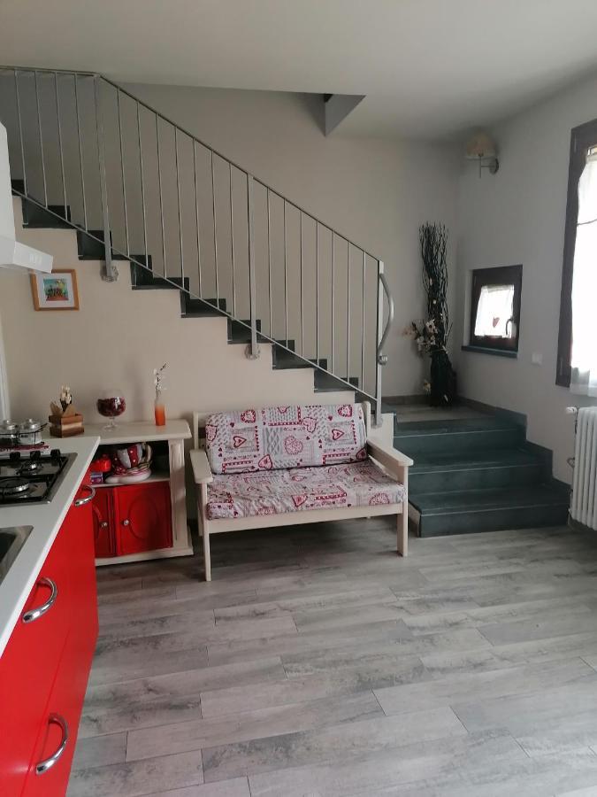 蒙特鲁朴·菲奥伦蒂诺La Casa Delle Rondini别墅 外观 照片